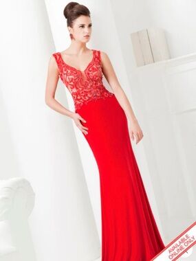 NEW Tony Bowls Red Embellished Evening/Gala Gown - tags on